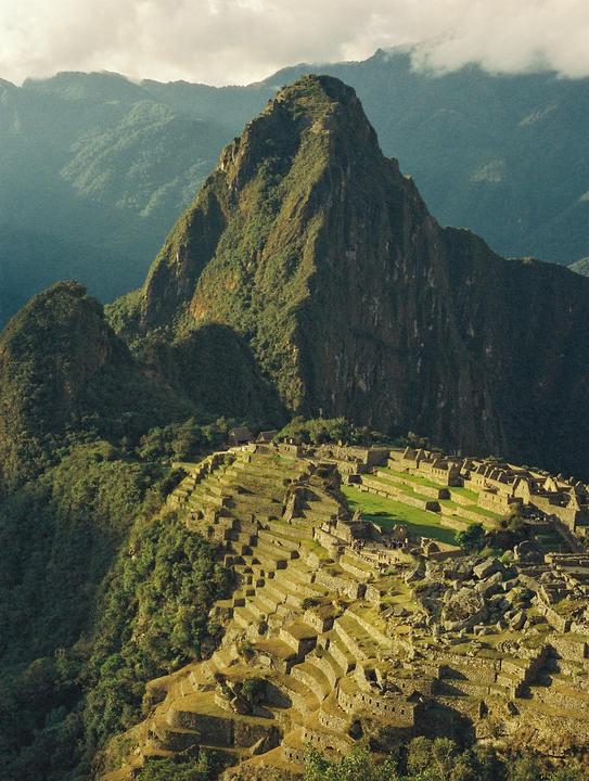 first time shooting 120 - Machu Picchu | Mamiya 645 1000s | cinestill 400D