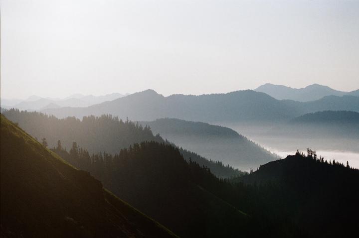 Sunrise Hike | Nikkormat FTN & 80-200 f4 | Fuji 200