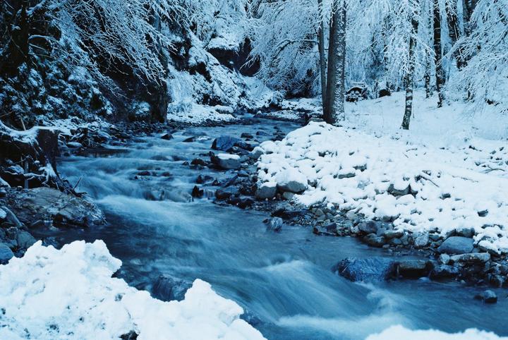 Help guys ! Which one should I submit for a "winter landscape" contest ? I can't decide