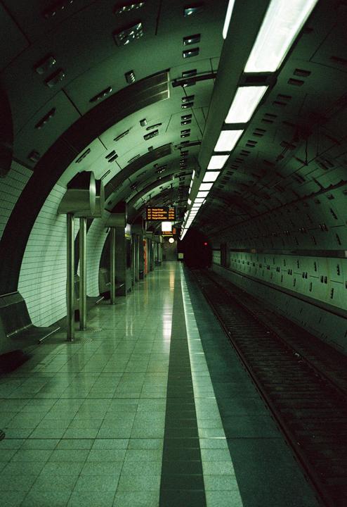 Essen, Germany | Rollei 35T | Tessar 40mm | Kodak Ultramax 400