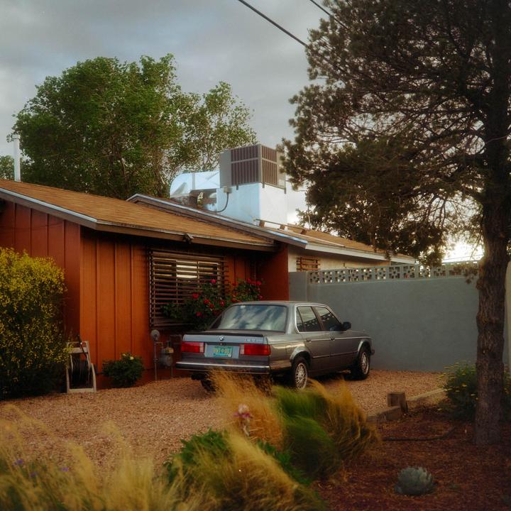 Tried the Prism FX Nostalgia filter, sorta underwhelmed by the results (Mamiya 6, 75mm 3.5, Kodak Gold)