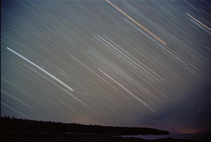 Hour and a half exposure on Breakers Beach, Michigan. [Cannon AE-1P, Cannon 35-105mm f3.5, Portra 400]