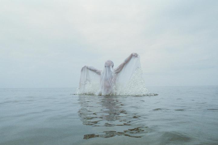 Rise - Nikonos IV-A - Cinestill 800T