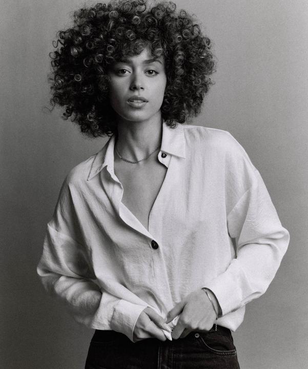 Z with the Mamiya RZ67 Pro II, Sekor180mm f/4, and Expired Kodak Tri-x 320 developed by myself.