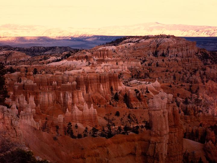 Bryce Canyon NP at sunset, Fuji GA645zi, Provia 100