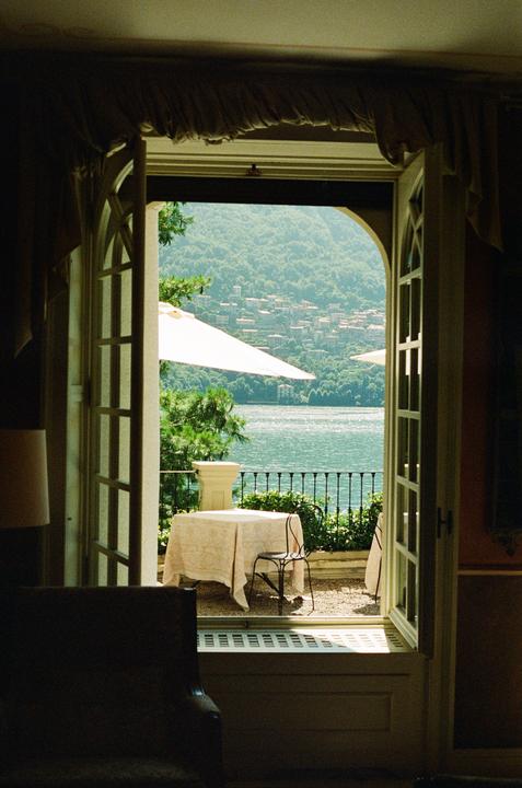 A day in Como [Leica M6, 50mm f2, Portra 800]