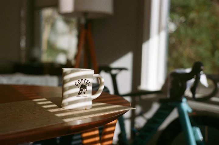Coffee [Canon P, Nikkor 50mm f/2, Portra 400]