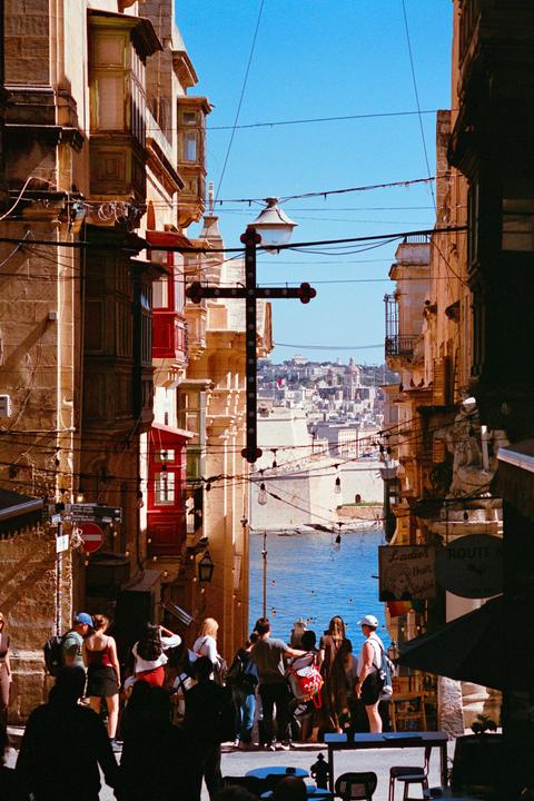 Easter in Valletta - Minolta CLE | 40mm f/2 & 90mm f/4 | Lucky C200