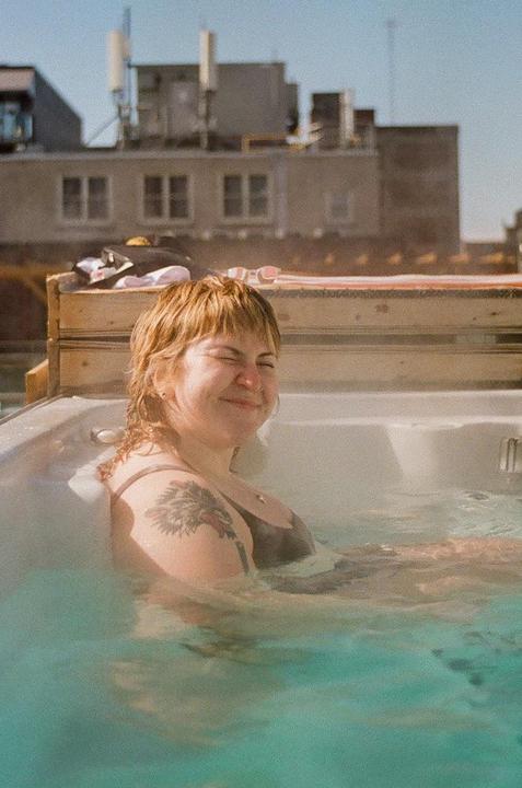 Ember / Ricoh KR-5 Super / Pentax SMC 40mm / Fuji 400