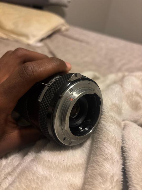 everywhere says this lens is a m42 mount but it wont fit on my pentax spotmatic