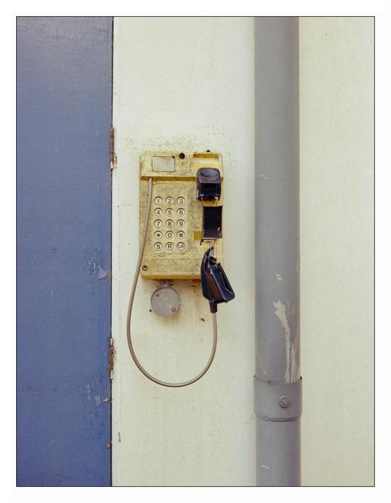 Broken phone [Leica M6, Voigtländer Ultron VM 35mm f/2, Kodak Gold 200]