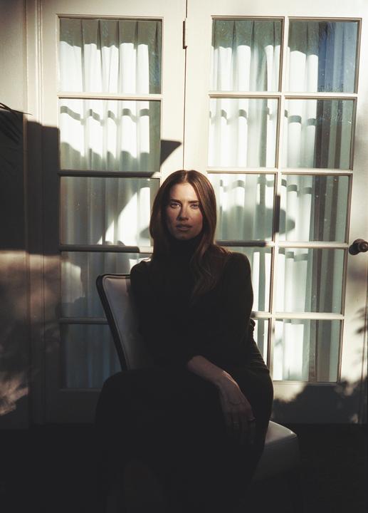 Allison | Contax G2 | 28mm | Portra 400