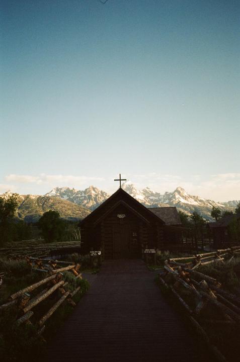 [canon a1, 28mm, Kodak gold]