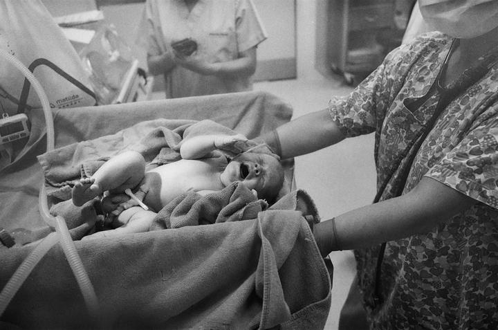 I captured my son's first breath [Leica M7, 28mm f/2 Summicron ASPH, Delta 400]