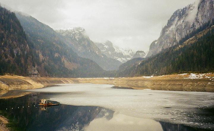 Critique/Advice on my beginner pics needed :) [Leica Minilux, Fuji 200 | Canon A1, Canon 35mm f/2.8, Kodak Gold]