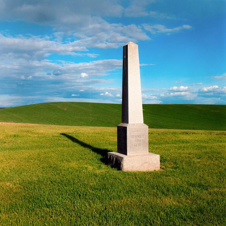 Resting place. Yashica Mat 124G, Gold 200