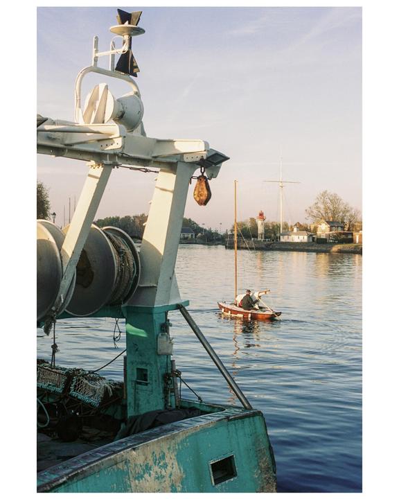 Portra 800 - FE2 - Colors of a French harbor
