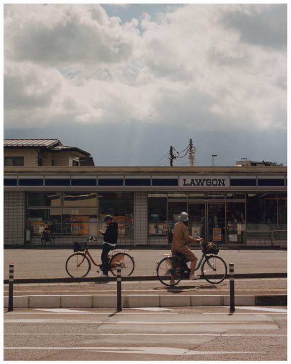 Look Both Ways | Fuji, Japan | Pentax 645 w/ Kodak Portra 400.