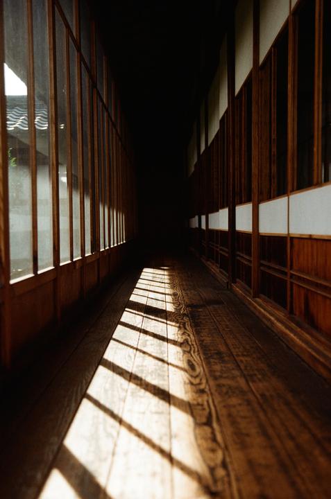 Emptiness, Canon Elan 7ne, 40mm, Gold 200