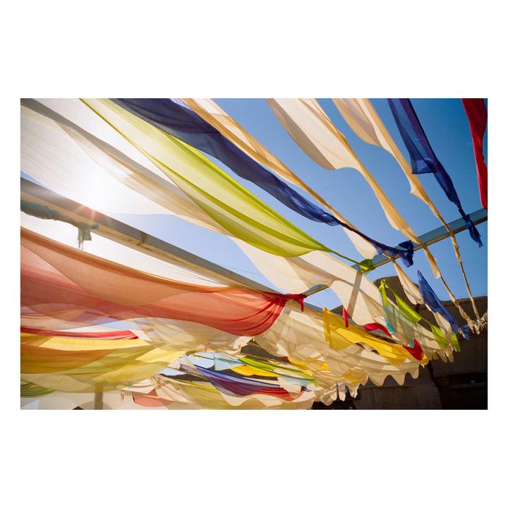 Colors [Leica MP, 28mm f2.8, Kodak 250D]