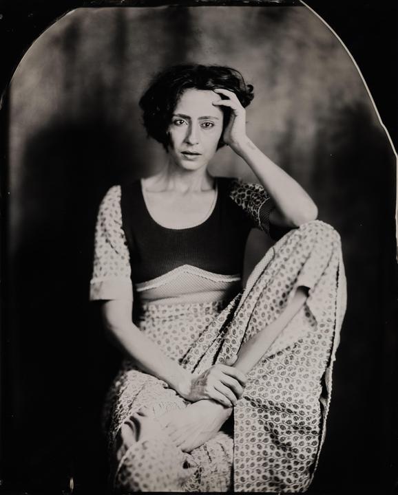 Emma [40x50cm / 16x20" tintype, collodion on black aluminium] and BTS
