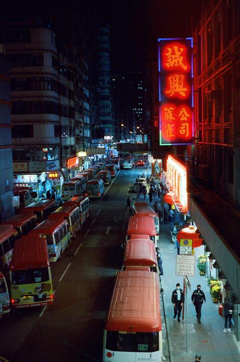 Hong Kong by night [Yashica Electro 35 GS, CineStill800T]