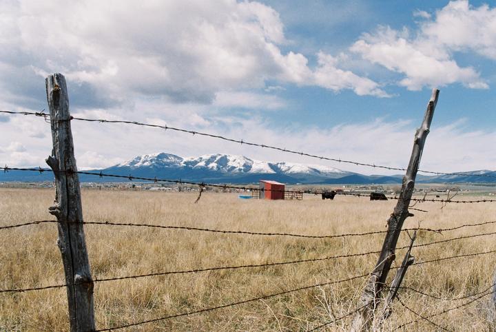 Utah / Nikon FM2n + Ai-s 35mm f2 / Kodacolor 100