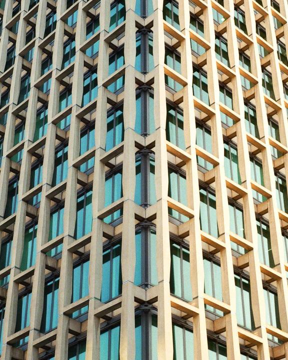 Gold corner (Kodak gold 200/ eos 500 / hélios 44-m)