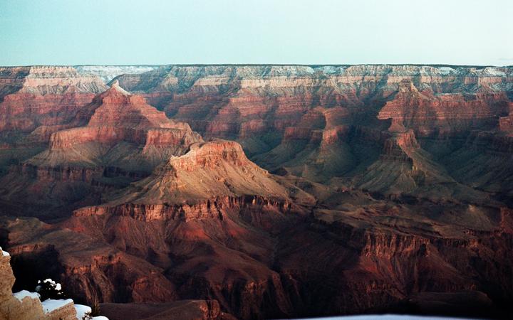 First Light at Grand Canyon NP, AZ (Canon Elan 7e | 28-105 f/3.5-4.5 | Kodak Portra 400)