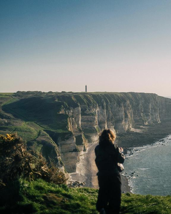 Cliffs and Water [Canon T90, 50mm 1.4, Porta 400]