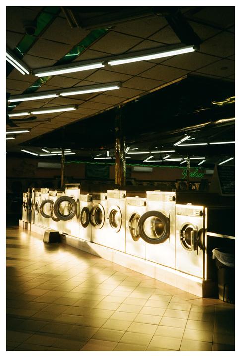 Checking off the obligatory shot of a laundromat with my 1st roll of Gold (Olympus XA2 | Gold 200)