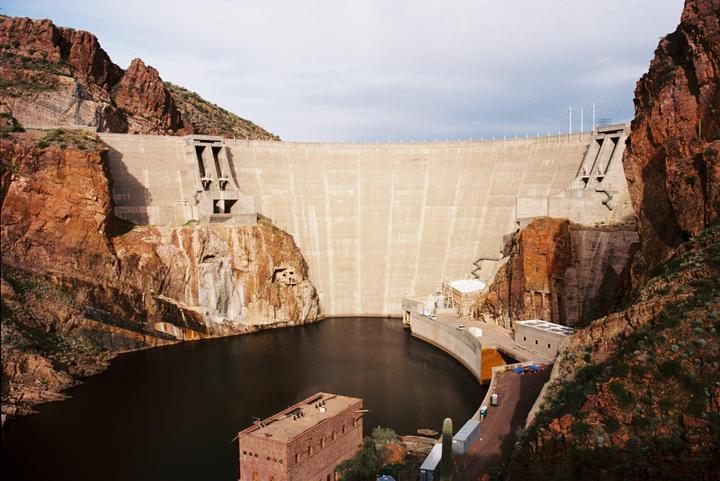 Roosevelt Dam and Rovers [Nikon FG, 35mm, f/11, Kodak 100]