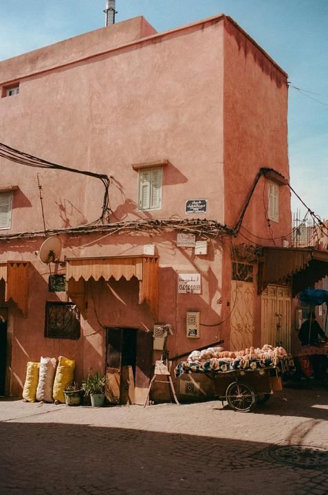 Morocco | Olympus OM4, Portra 160 / Cinestill 800t