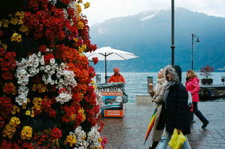 shot my first roll of ektar100 in Italy - so punchy! - Leica M7 - Nokton 35mm