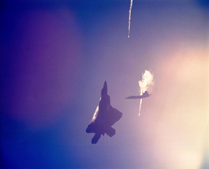 Lockheed Martin F-22A "Raptor" | Bronica GS-1 w/ 500mm f/8 + 2x, KODAK Ektachrome 100