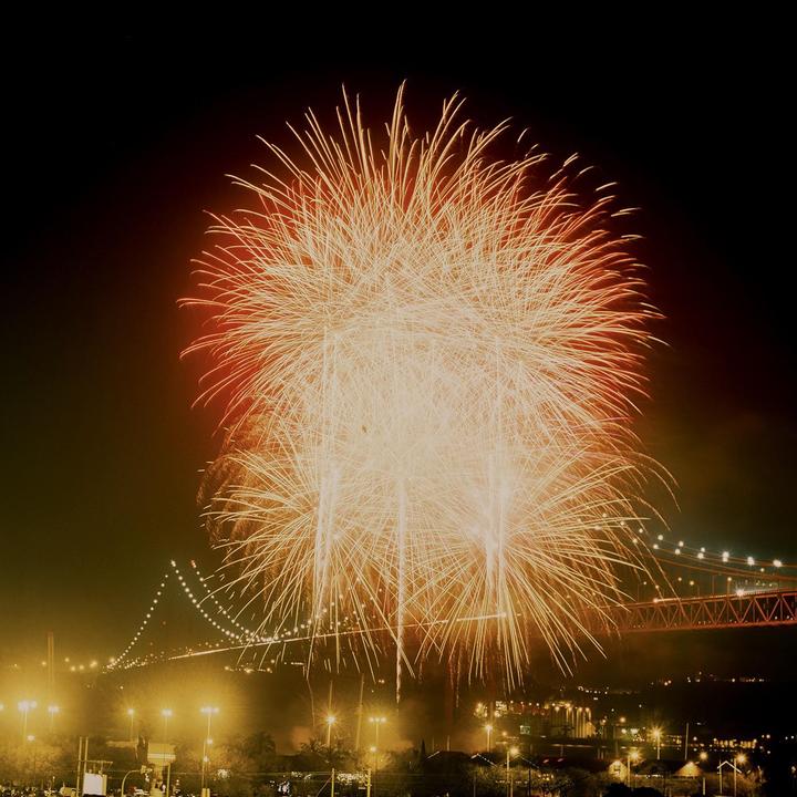 Happy New Year /analog community ❤️ (Hasselblad 500C / Fuji Provia 100F) - Lisbon, Portugal