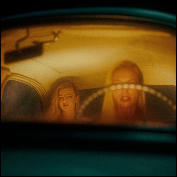 "The Nightlife" (Mamiya RB67 Pro-S + Mamiya-Sekor C 65mm f/4.5 & Cinestill 800Tungsten)