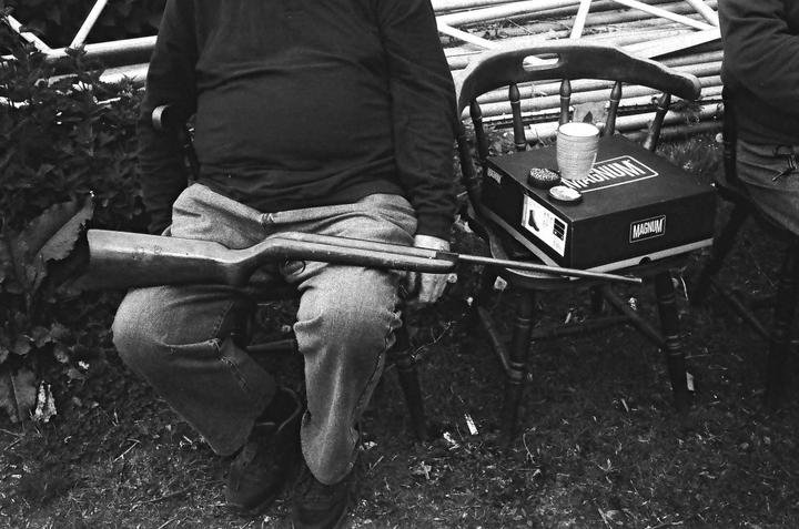 challenging myself by only shooting b&w film for the entire year [olympus trip 35 + kentmere 400]