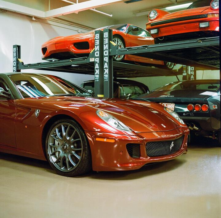 Some Flicks I shot last week. Camera: Hasselblad 500 C/M Film: Portra 800