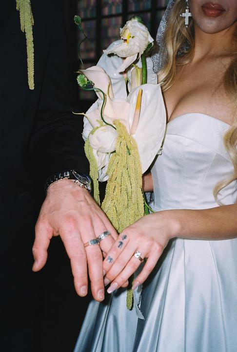 Elopement in Paris on film [Mju-II, Fujifilm C200]