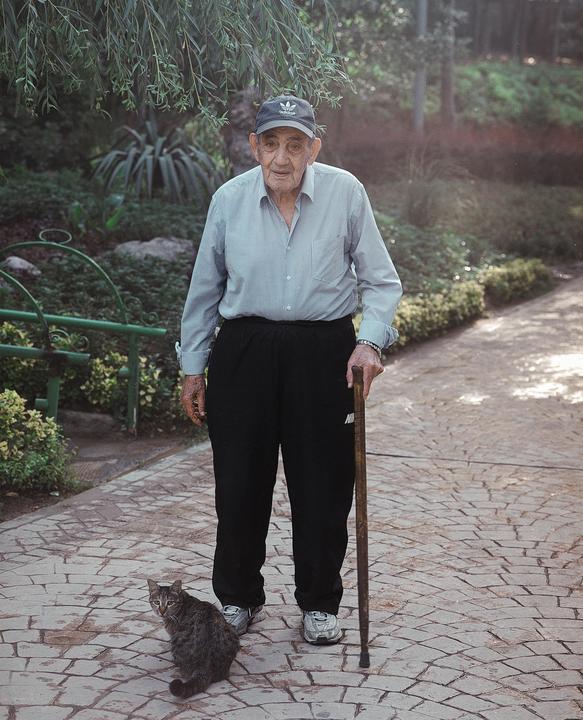 Grandfather in Iran • Mamiya 7 | 150mm | Black Pro Mist 1/4 / Fuji Pro 400H
