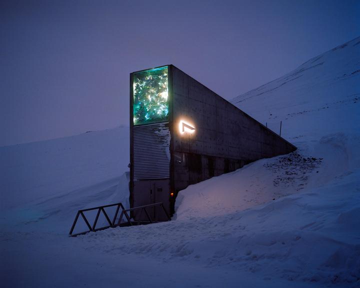 Global Seed Vault [Mamiya 7 / 80mm / Portra 800]