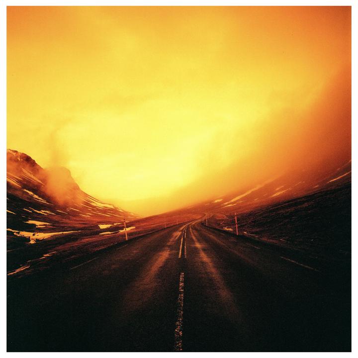 Redscale Roadtrip(hasselblad 501cm, 80mm CB, 50mm Cf, Lomo Redscale)