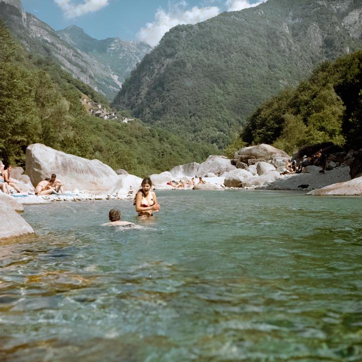 Ticino (Swiss Alps) summer mood [Kiev 88, Boaha-3 80mm f/2.8, Kodak Porta 160]