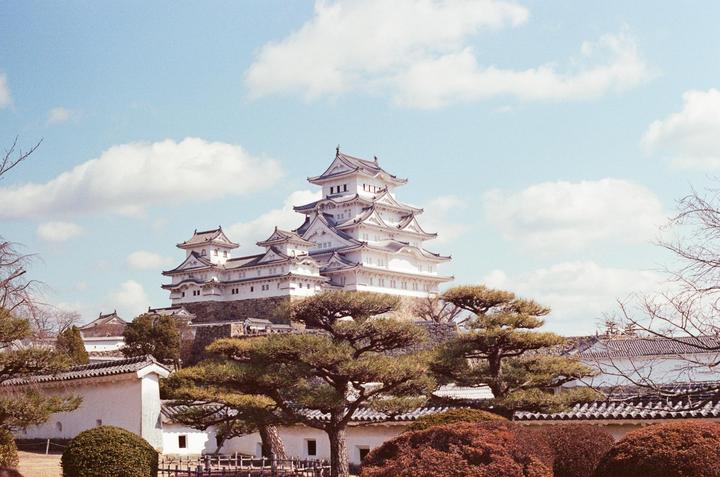 Himeji Castle | Portra 400 | Canon AE1 | 50mm f1.4lens