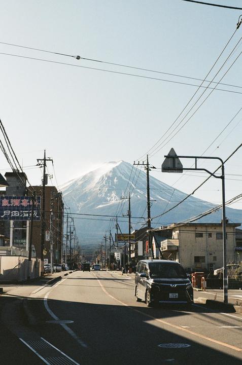 One final shot of Mt. Fuji before heading off // Minolta XG-1 // Kodak Gold 200