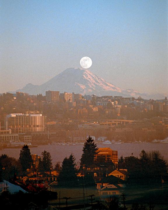 Moonrise over Mt. Rainier (double exposure) | Nikon F80 | Nikkor 28-200 AF D | Fuji 400