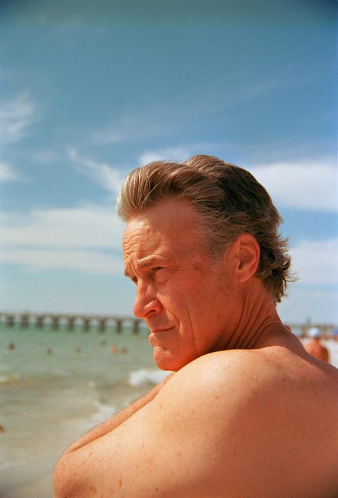 Dad | Canon AE-1 | Vivitar Series 1 28-90mm | Ektar 100 | Plustek 8100