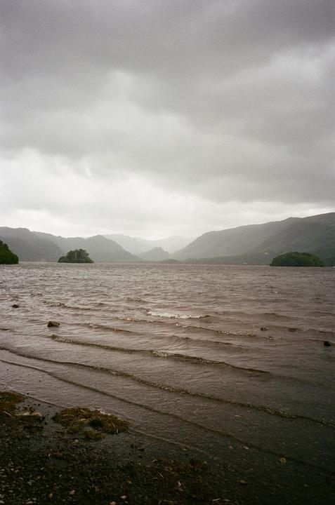 a storm by the lake [olympus xa2, portra 400]