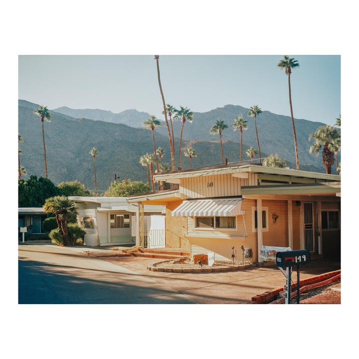 Our last night in town. [Mamiya 7ii, 80mm f4, portra 400]